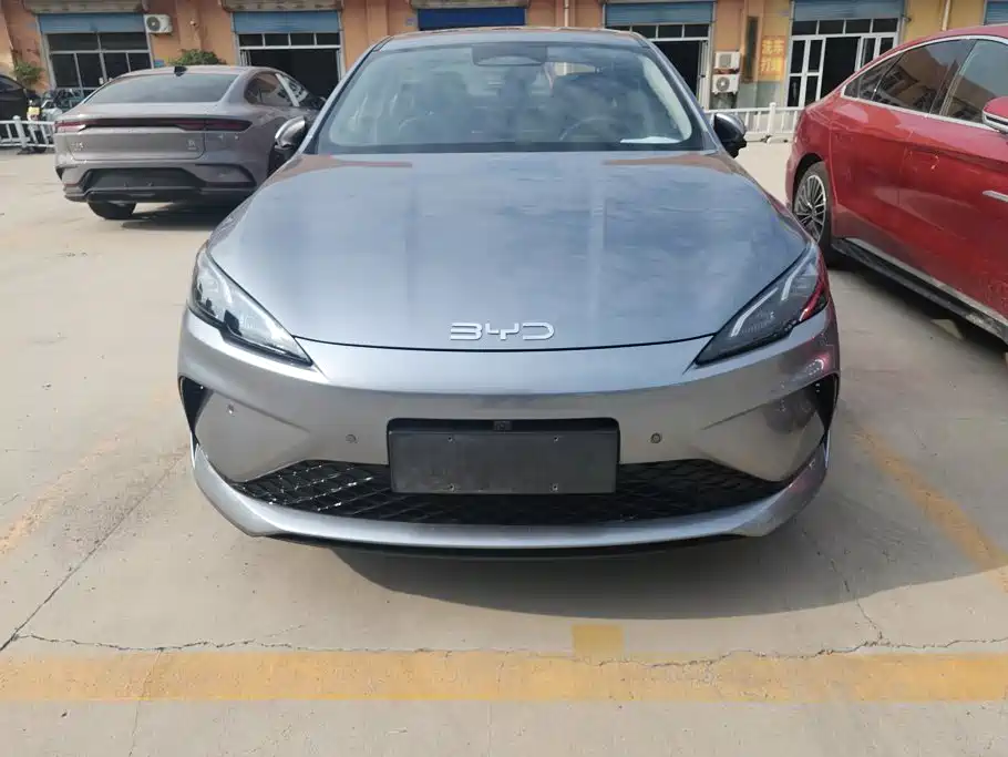 BYD Seal 05 DM-i 2025 — фото 2
