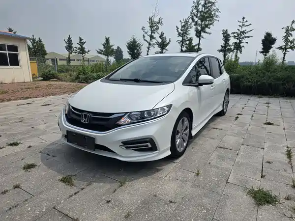 Honda Jade 2017