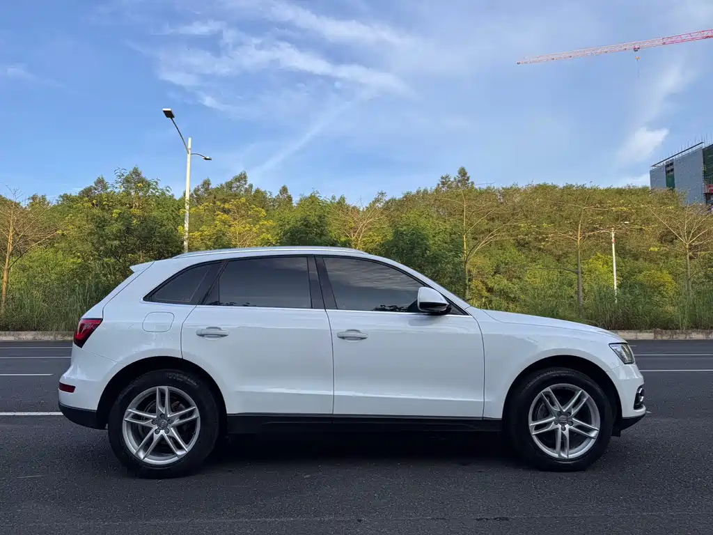Audi Q5 2017 — фото 11