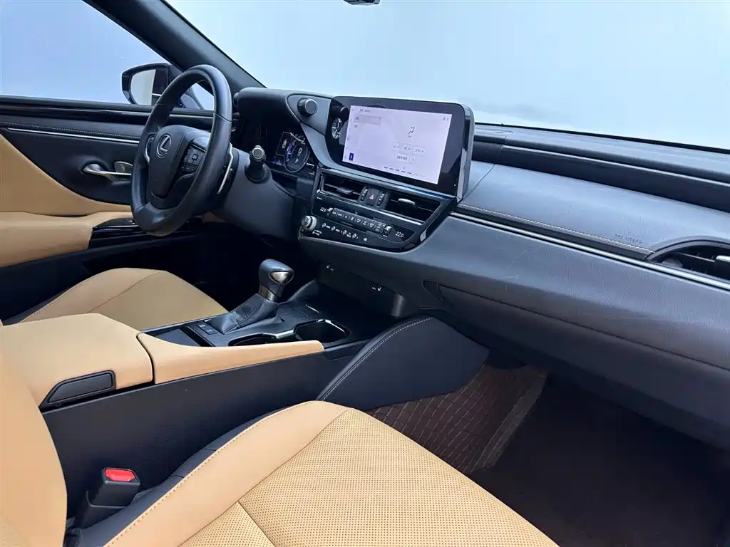Lexus ES 2023 — фото 18