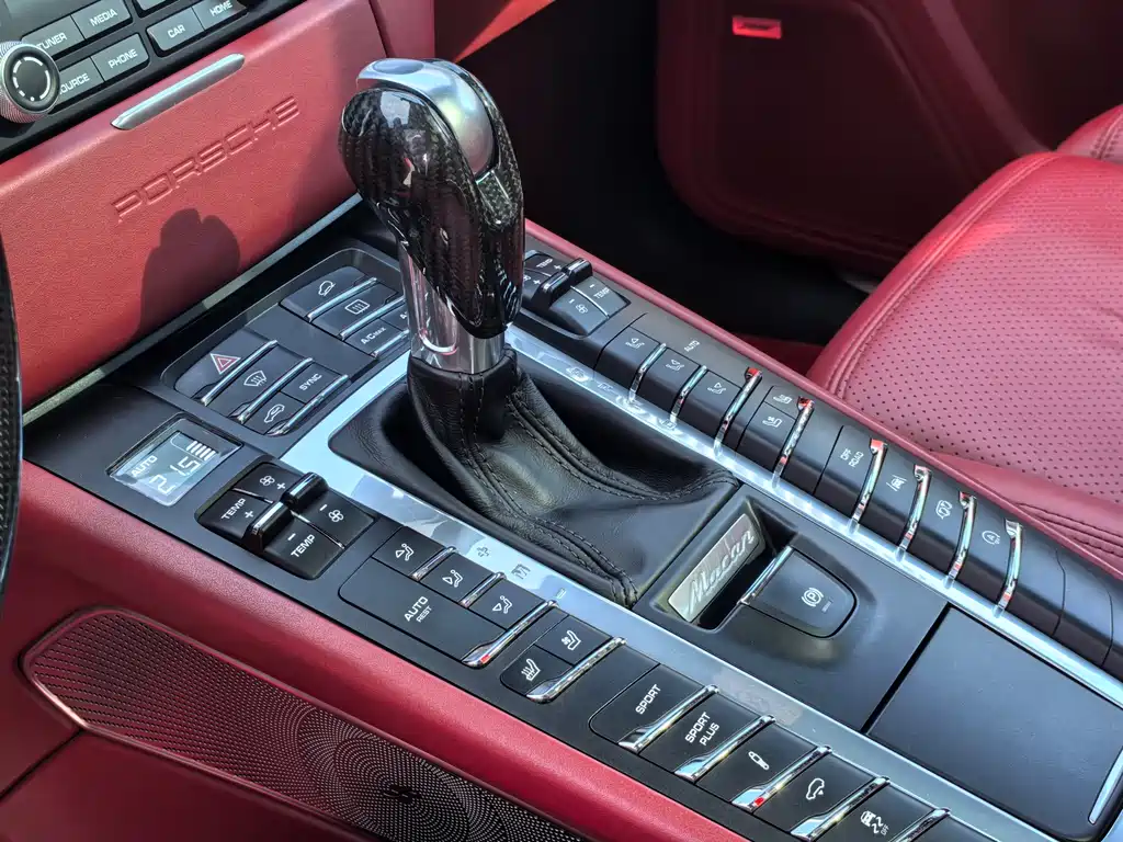 Porsche Macan 2018 — фото 6