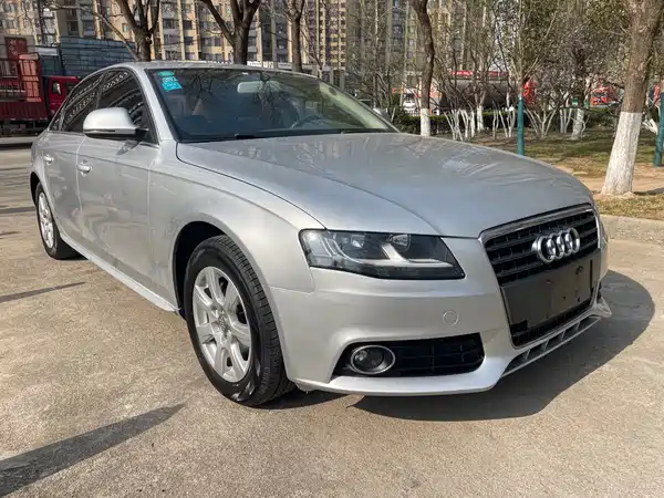 Audi A4L 2012