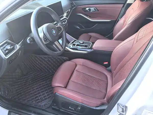 BMW i3 2024