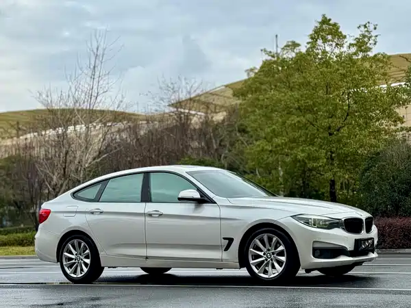 BMW 3 Series GT 2018
