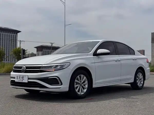 Volkswagen Bora 2023