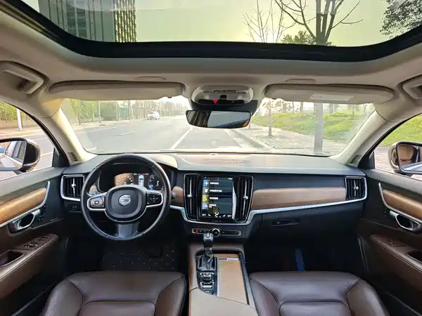 Volvo S90 2020