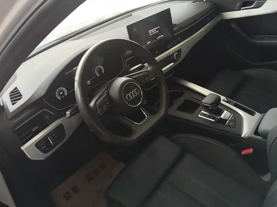 Audi A4L 2021 — фото 15