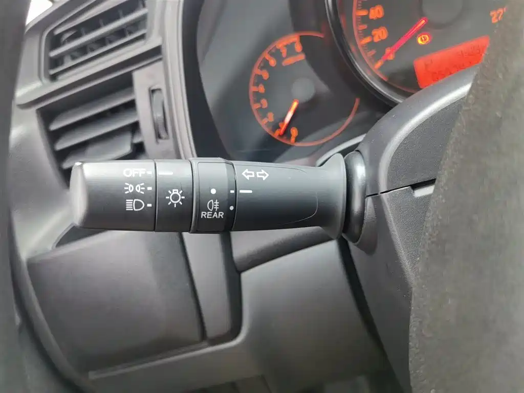 Honda Fit 2018 — фото 21