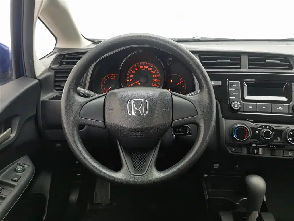 Honda Fit 2018 — фото 11