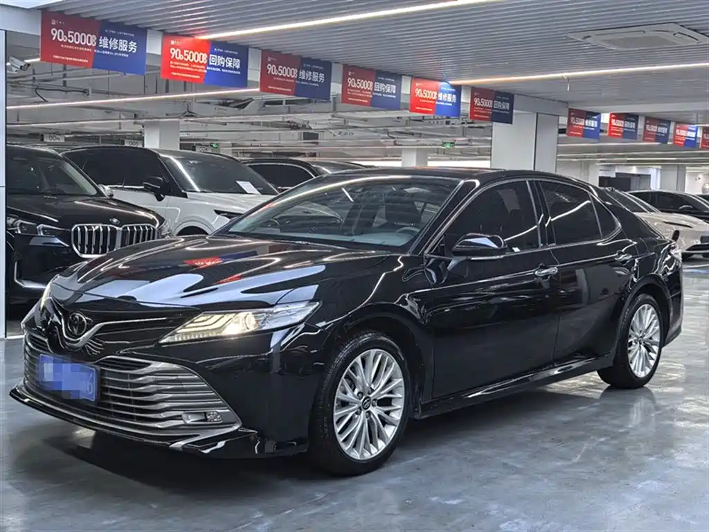 Toyota Camry 2020 — фото 2