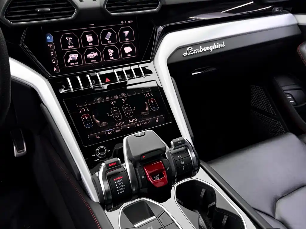 Lamborghini Urus 2020 — фото 18