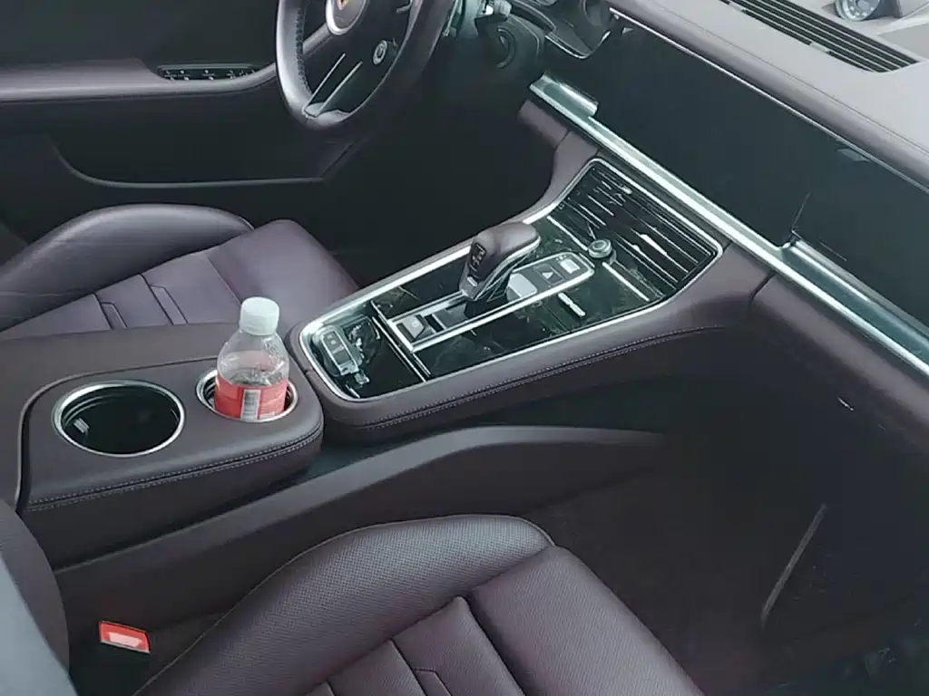 Porsche Panamera 2021 — фото 2