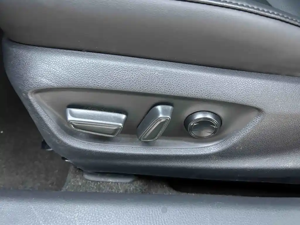 Toyota Avalon 2022 — фото 20