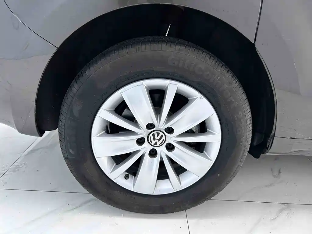 Volkswagen Sharan 2016 — фото 31