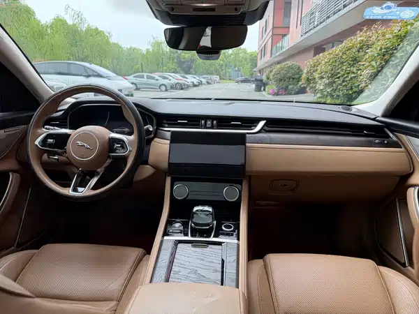Jaguar XFL 2022