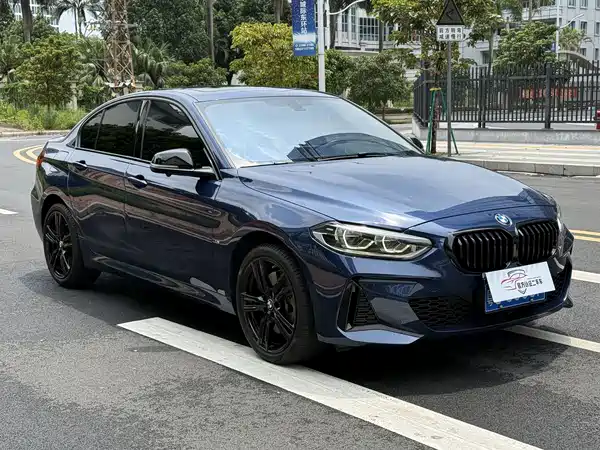 BMW 1 Series 2021