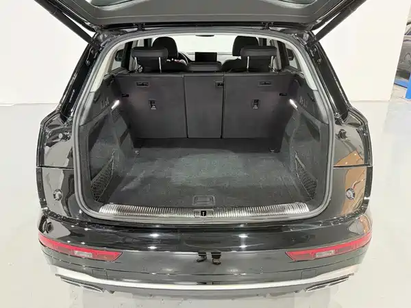 Audi Q5L 2024