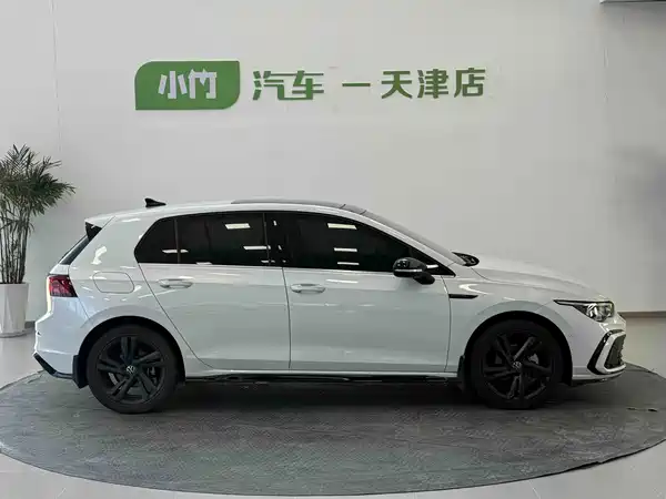 Volkswagen Golf 2022