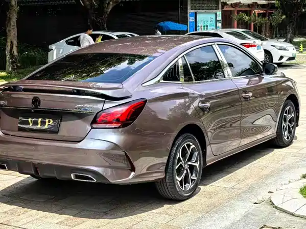 MG MG5 2022
