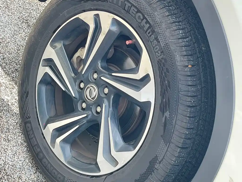 Dongfeng Fengshen AX7 2016 — фото 15
