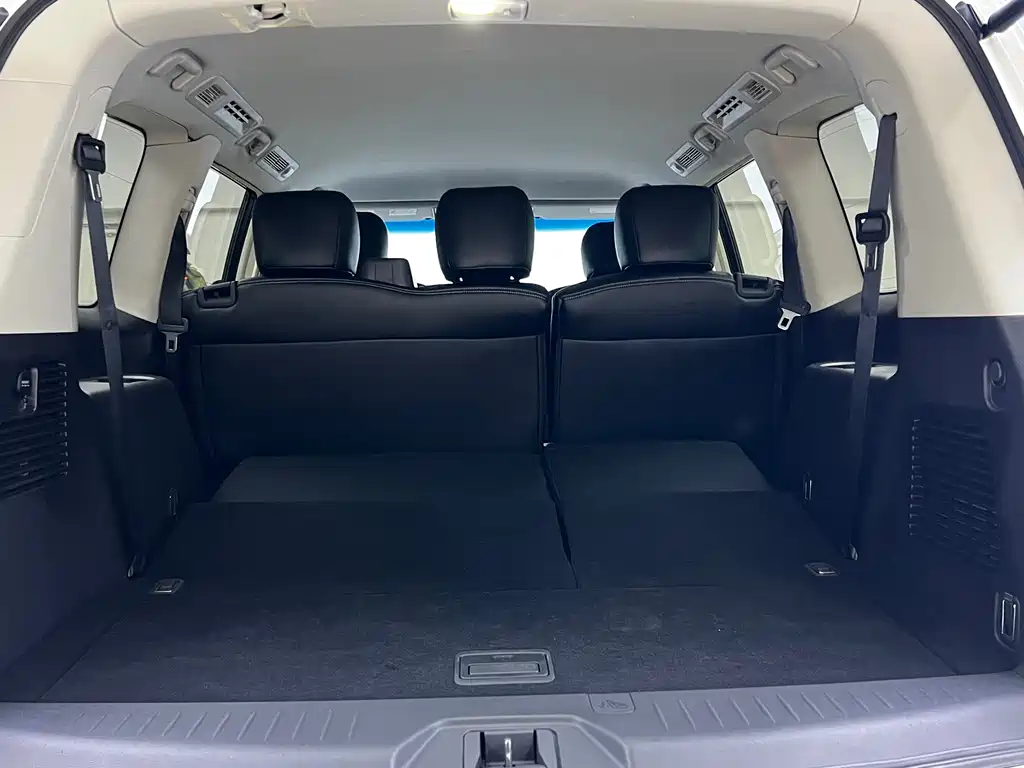 Nissan Patrol 2017 — фото 11