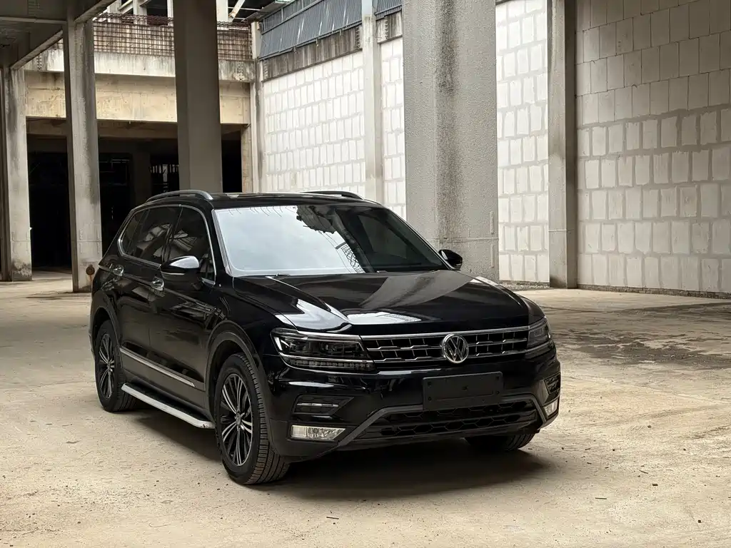 Volkswagen Tiguan L 2018 — фото 3