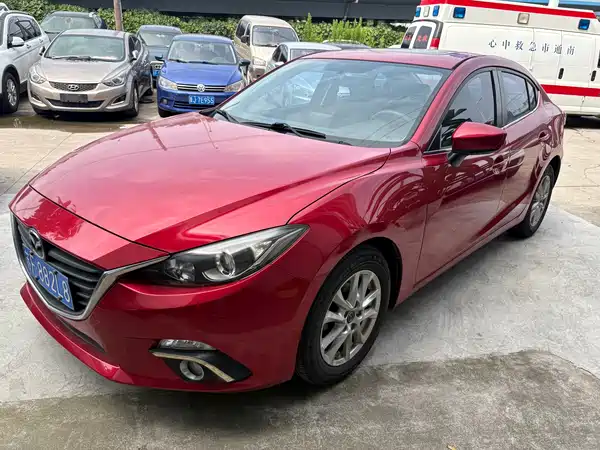 Mazda 3 Axela 2016