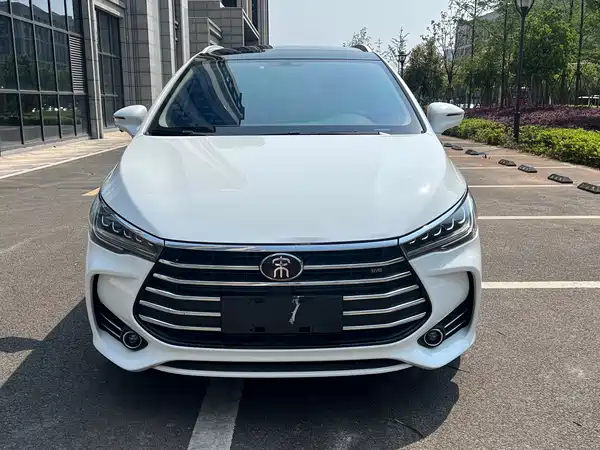BYD Song MAX 2017