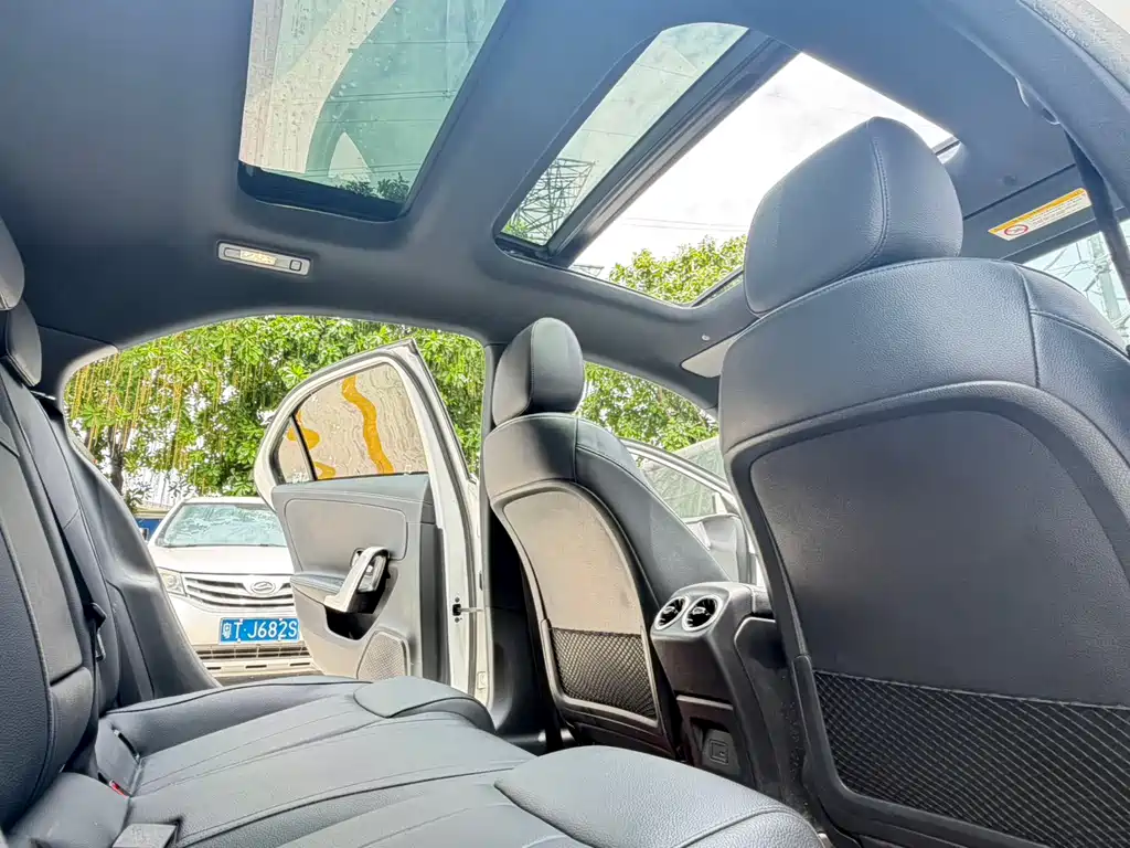 Mercedes-Benz A-Class 2022 — фото 14
