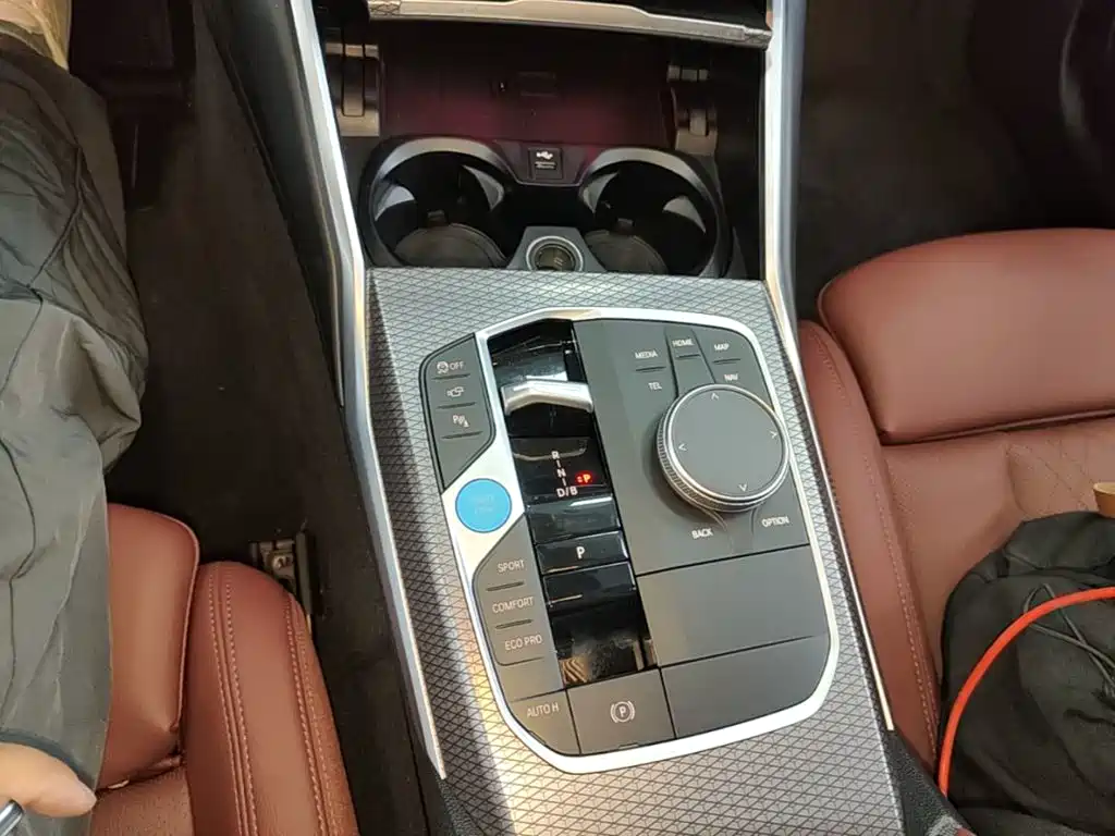 BMW i3 2024 — фото 14