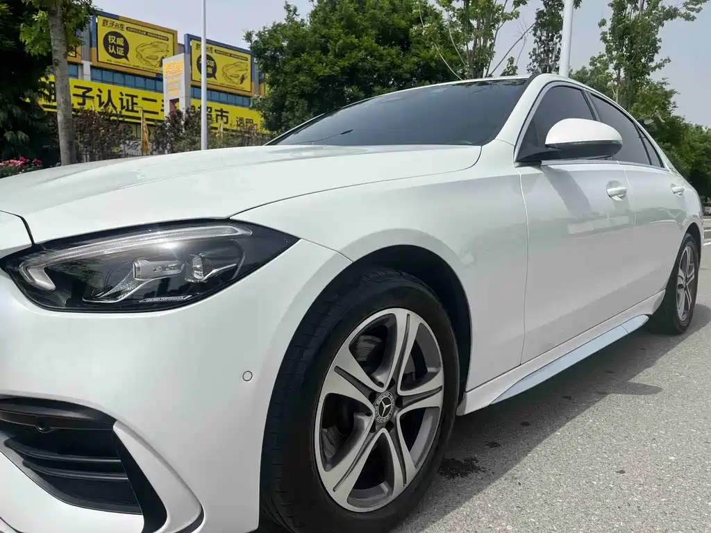 Mercedes-Benz C-Class 2021