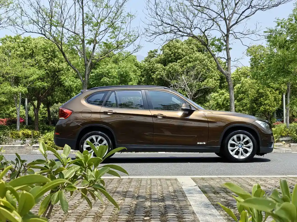 BMW X1 2014 — фото 4