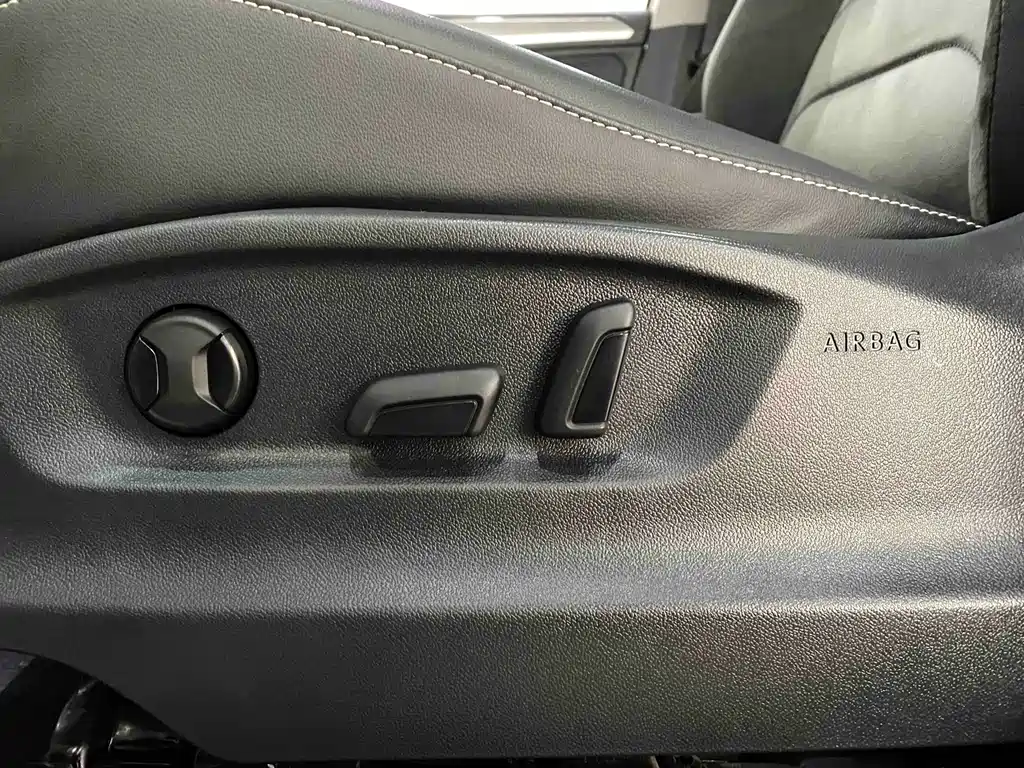 Volkswagen Tiguan L 2021 — фото 10