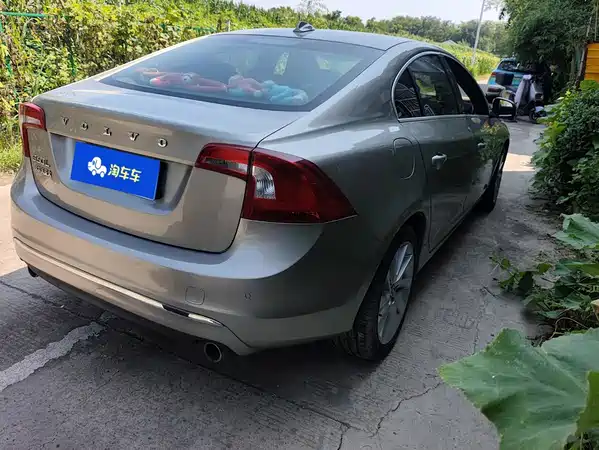 Volvo S60 2015