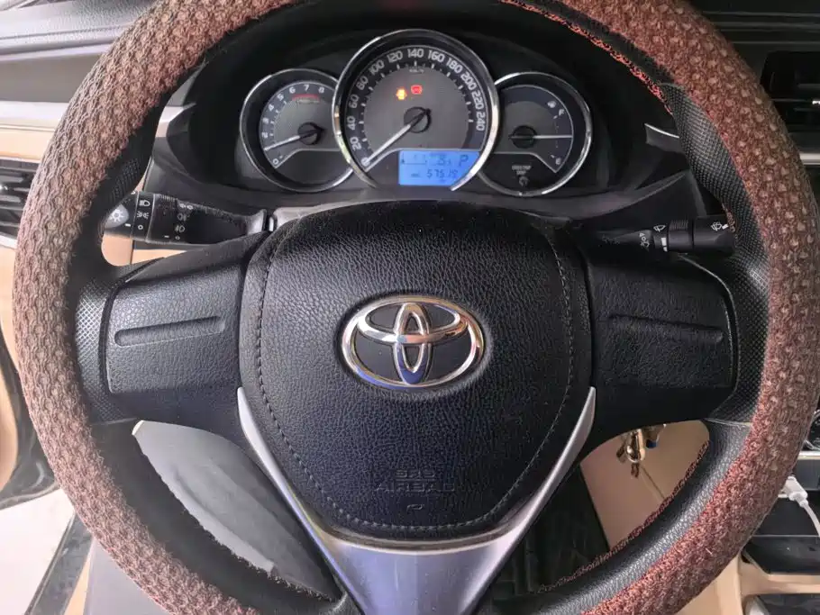 Toyota Corolla 2017 — фото 15