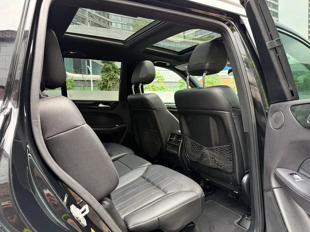 Mercedes-Benz GLS 2017 — фото 25