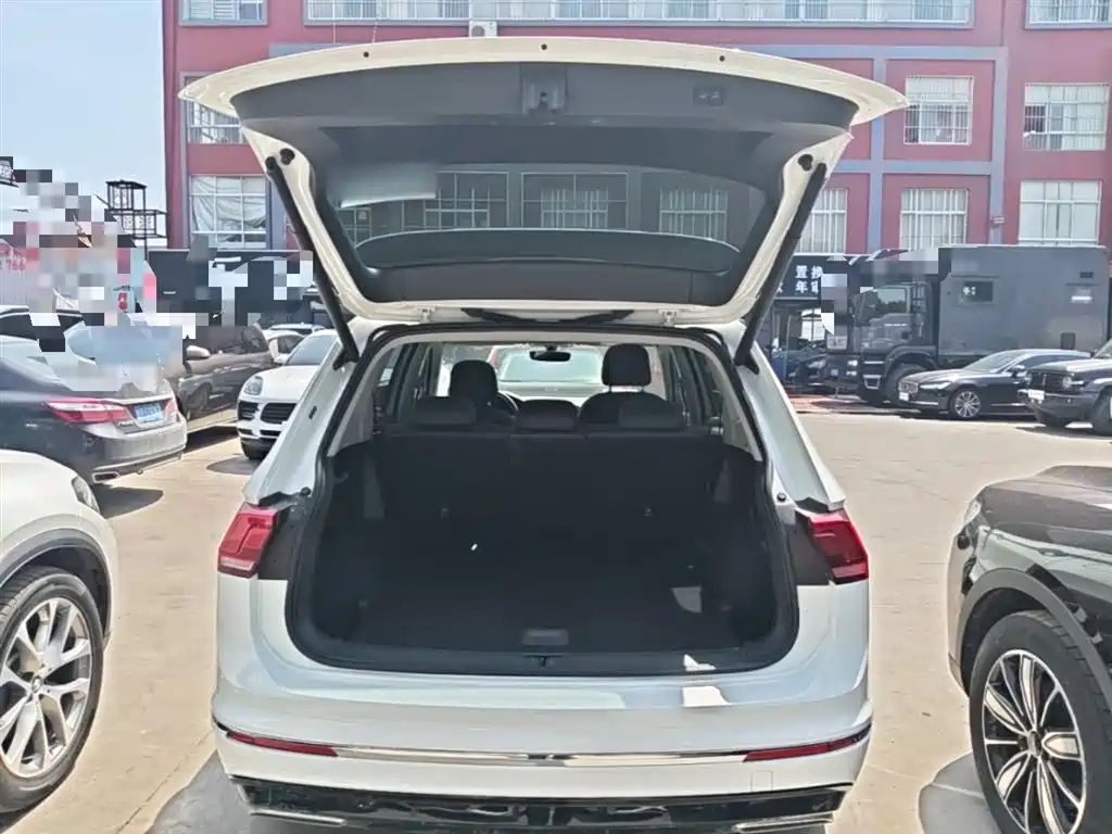 Volkswagen Tiguan L 2021 — фото 19