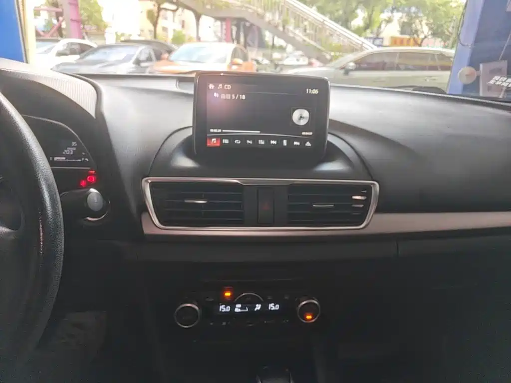 Mazda 3 Angkesela 2015 — фото 13