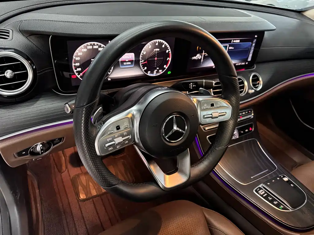 Mercedes-Benz E-Class 2019 — фото 9