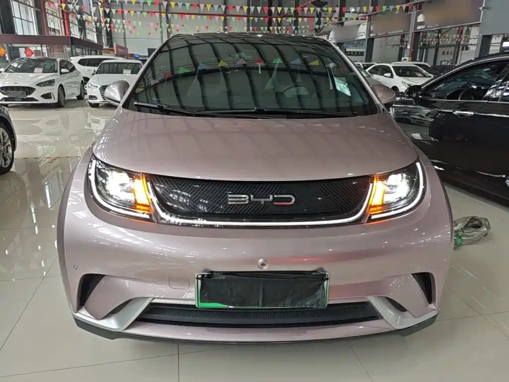 BYD Dolphin 2023