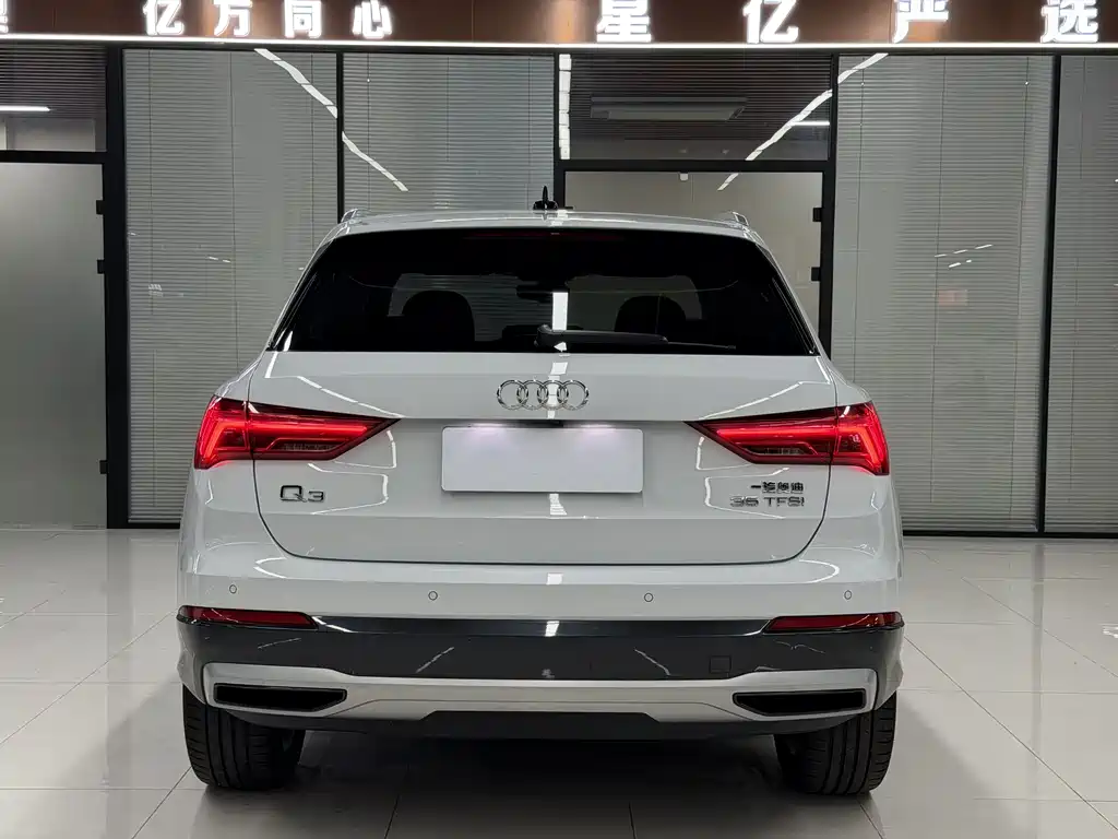 Audi Q3 2021 — фото 20