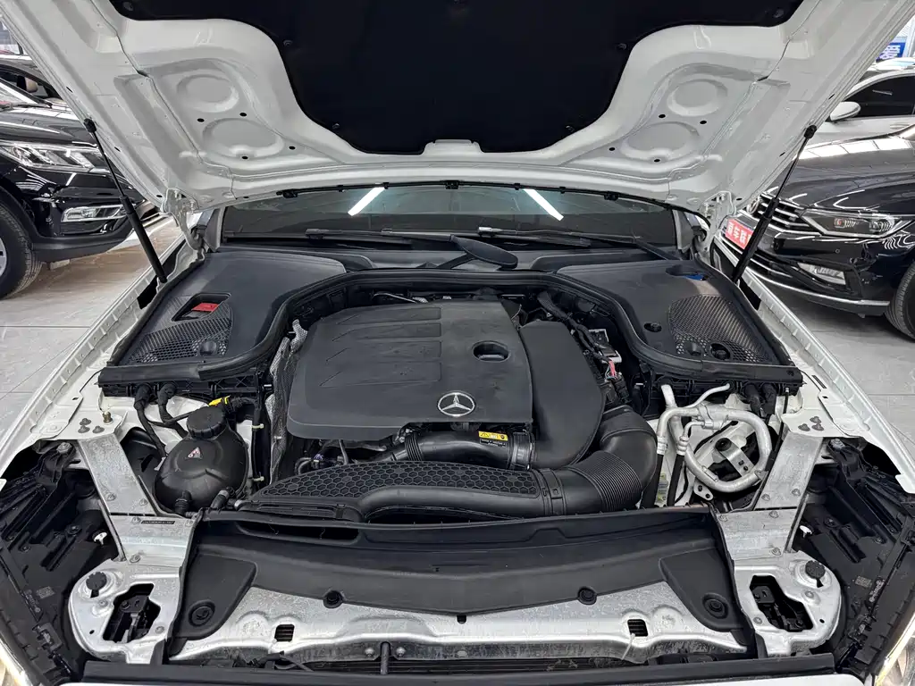 Mercedes-Benz E-Class 2019 — фото 21