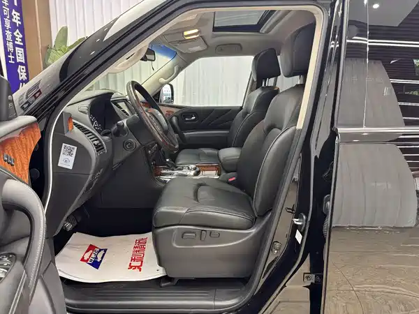 Infiniti QX80 2016
