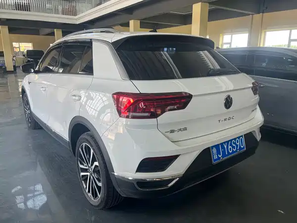 Volkswagen T-Roc 2023