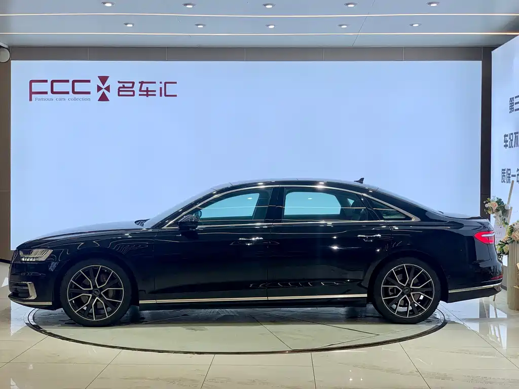 Audi A8 2020 — фото 4