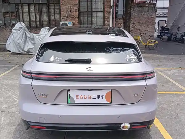 NIO ET5T 2025