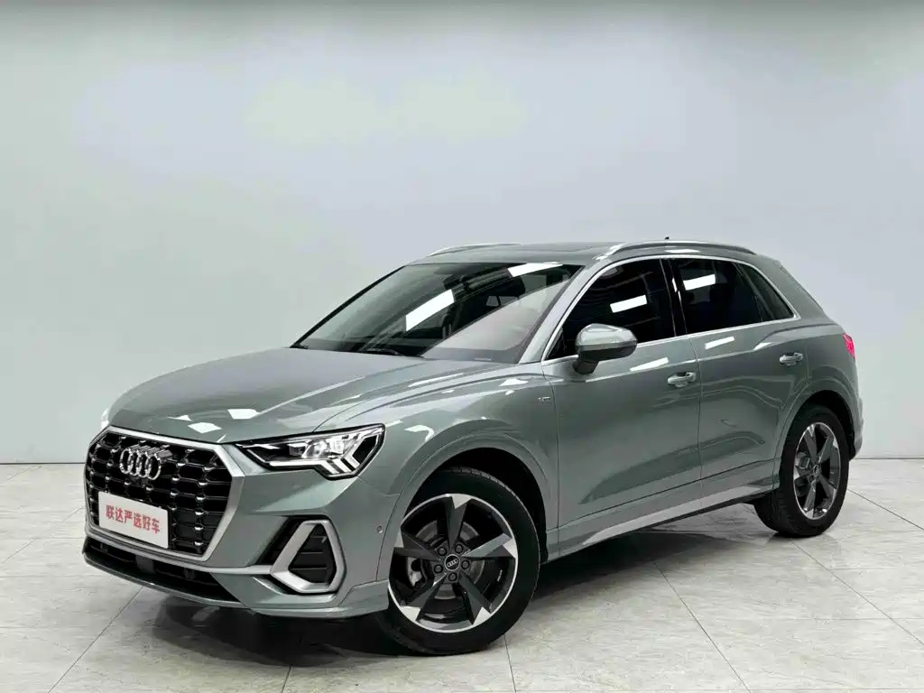 Audi Q3 2022 — фото 2