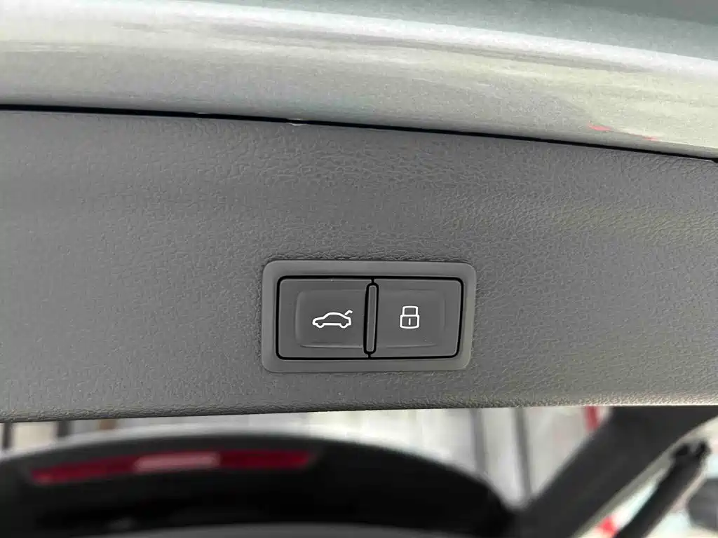 Audi Q3 2022 — фото 18