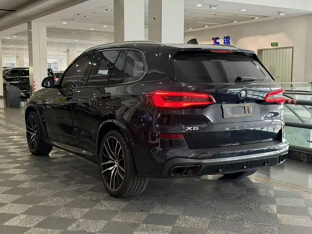 BMW X5 2019 — фото 4