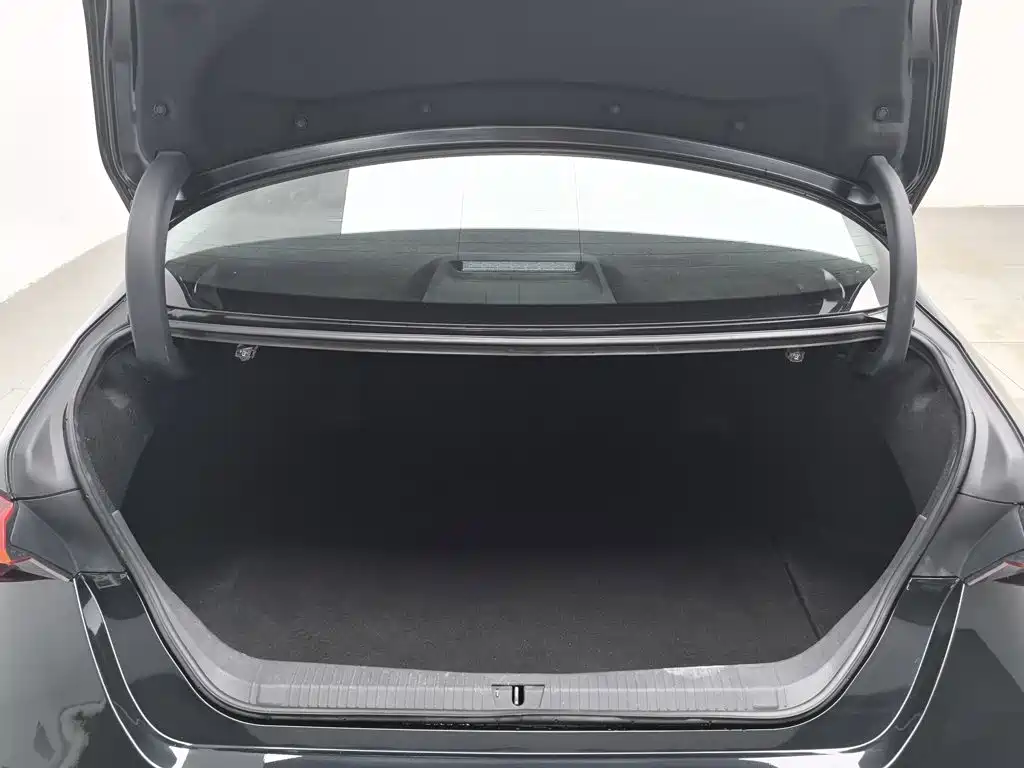 Toyota Avalon 2023 — фото 16